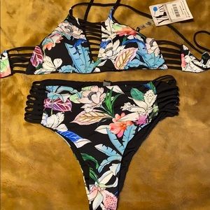 Two piece black/floral swimsuit new size XL juniors